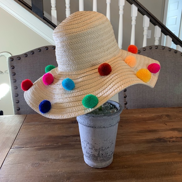 Betsey Johnson Accessories - New Betsey Johnson Pom Pom Floppy Beach Sun Hat